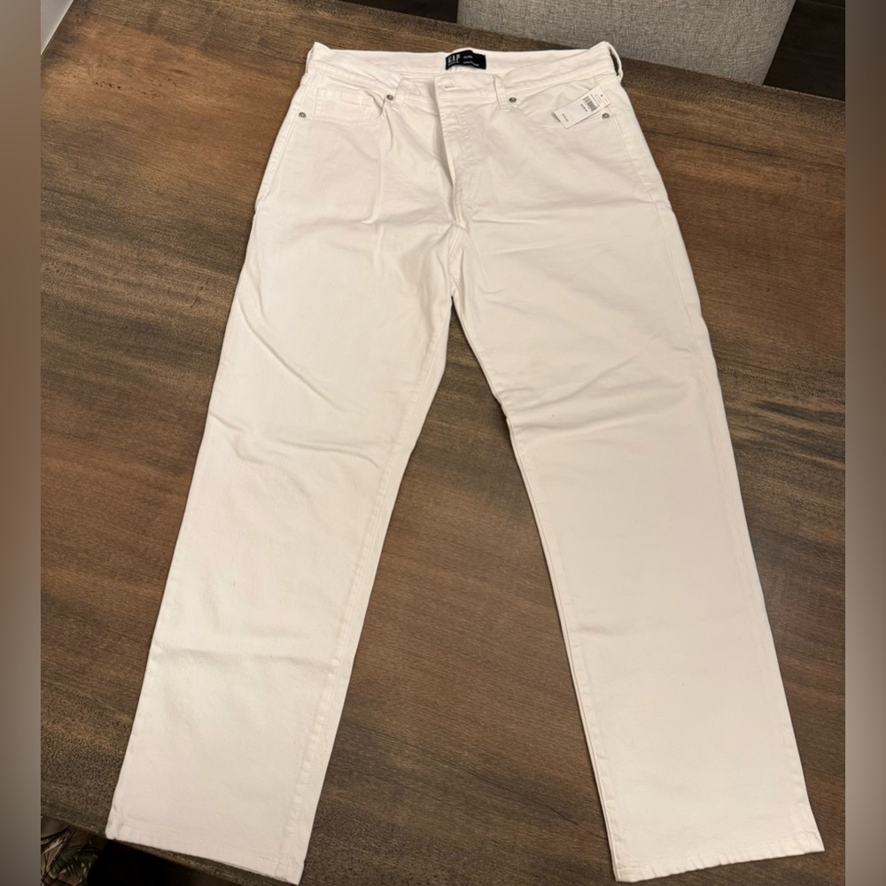 🌷THINK SPRING🌷 Women’s white Gap denim